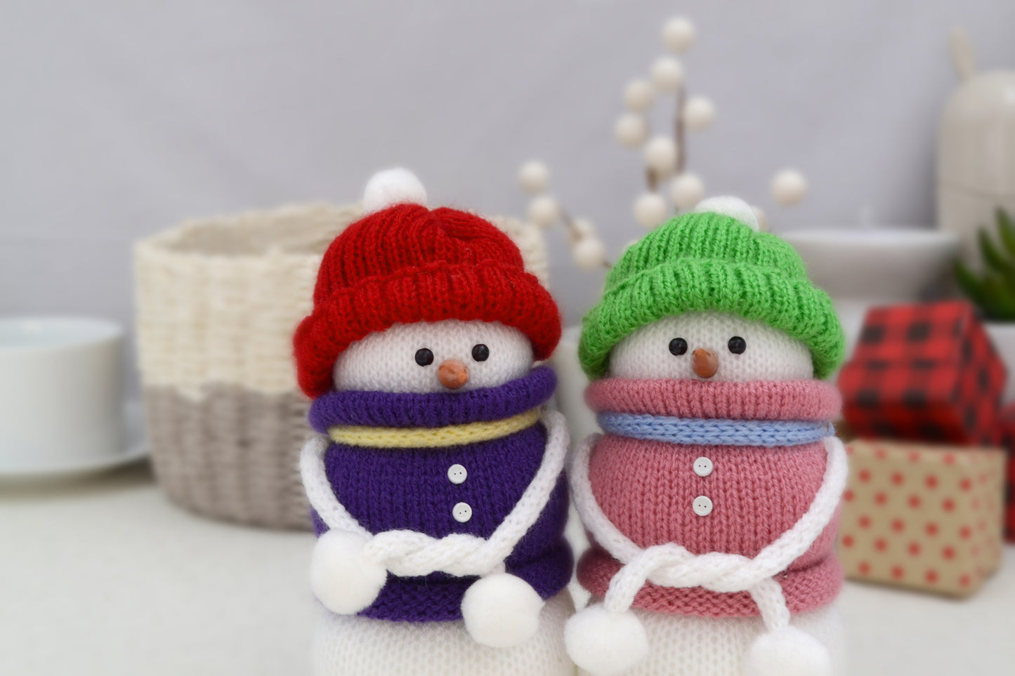 Knitted Snowmen, Set of 2.