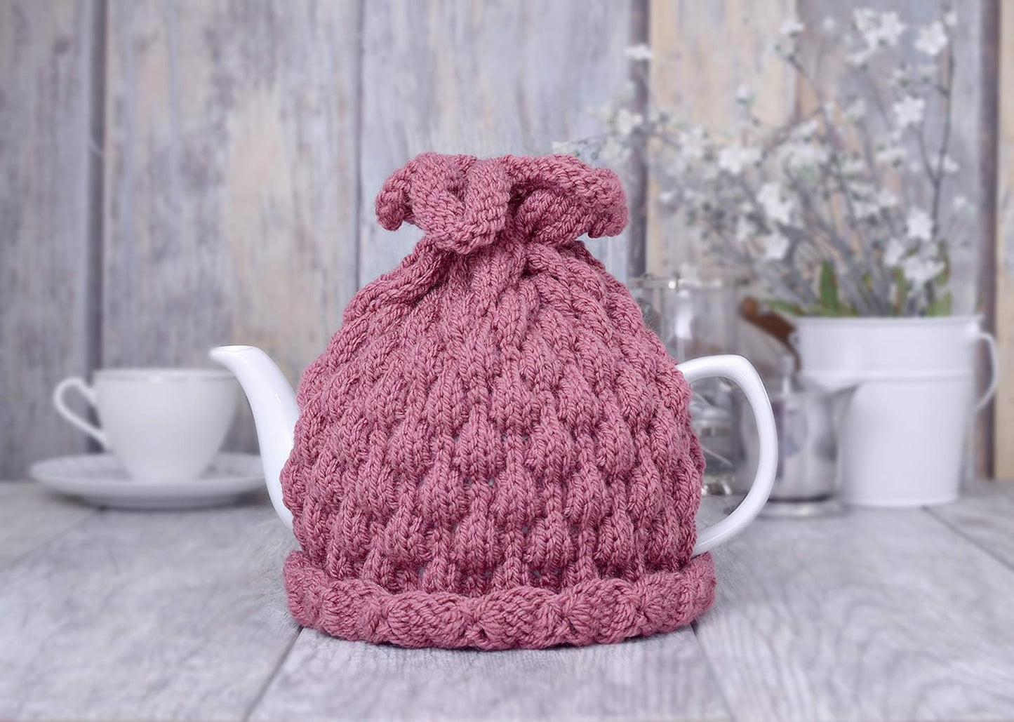 Knitted teapot cozy