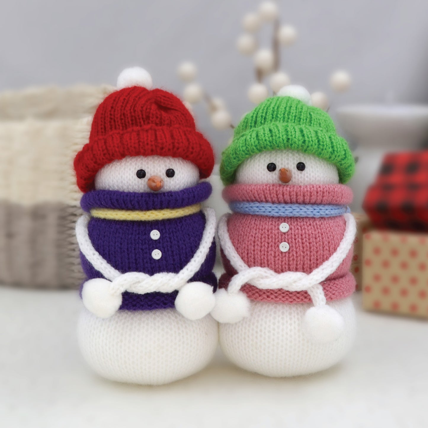 Knitted Snowmen, Set of 2.