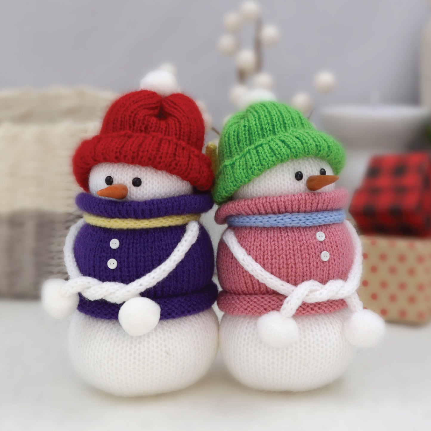 Knitted Snowmen, Set of 2.