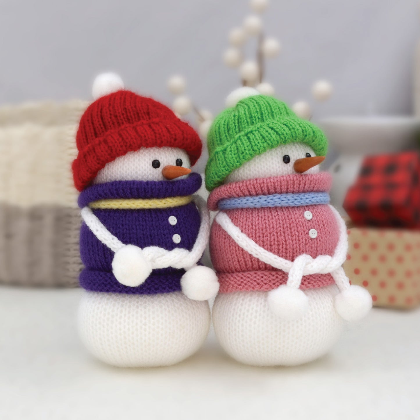 Knitted Snowmen, Set of 2.