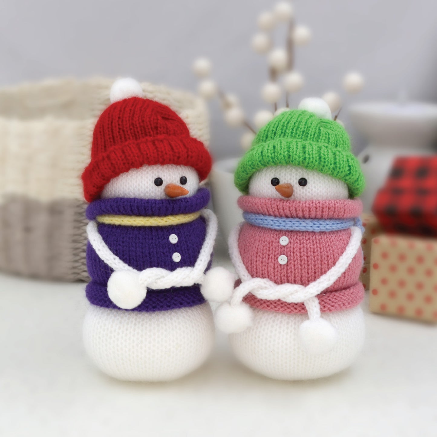 Knitted Snowmen, Set of 2.