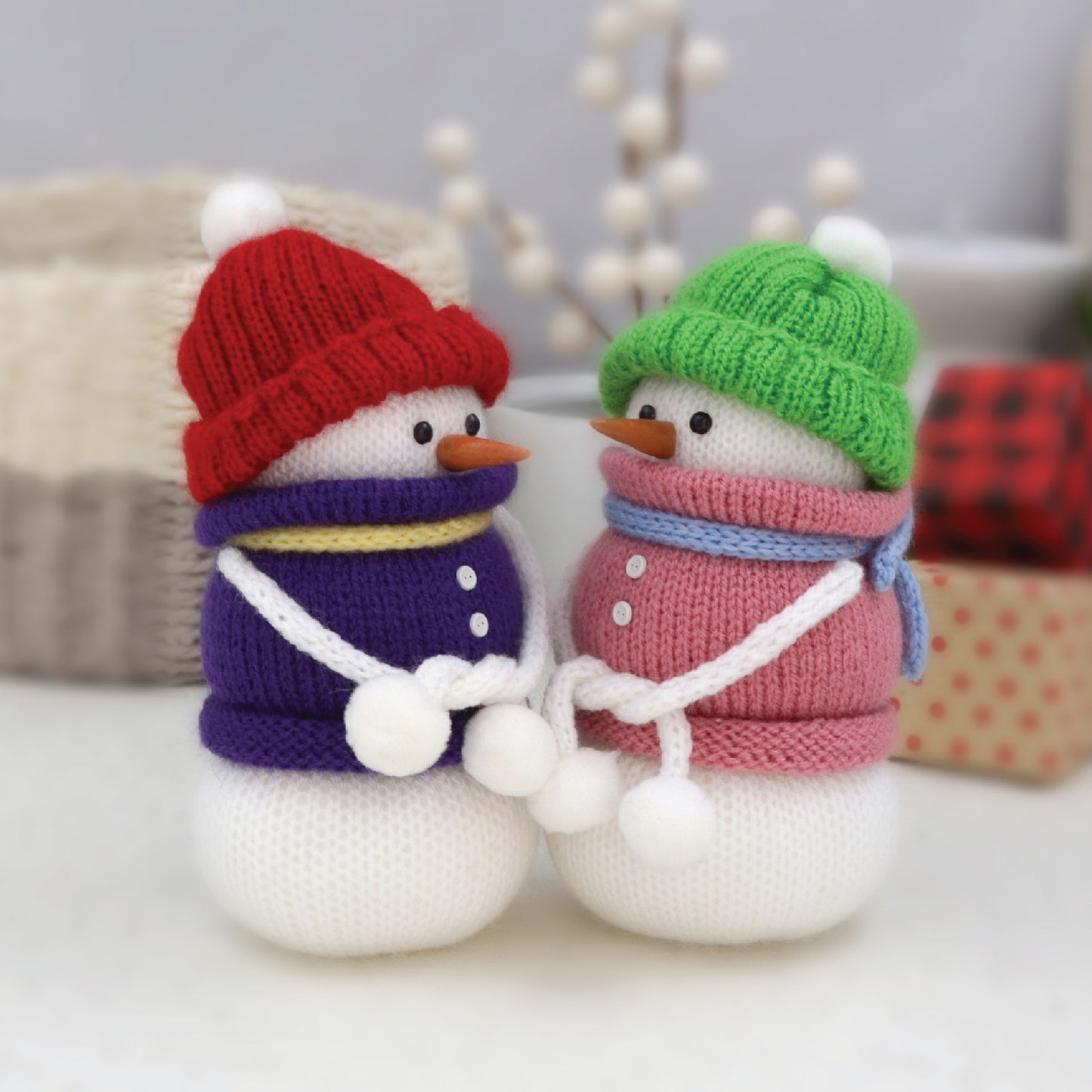 Knitted Snowmen, Set of 2.