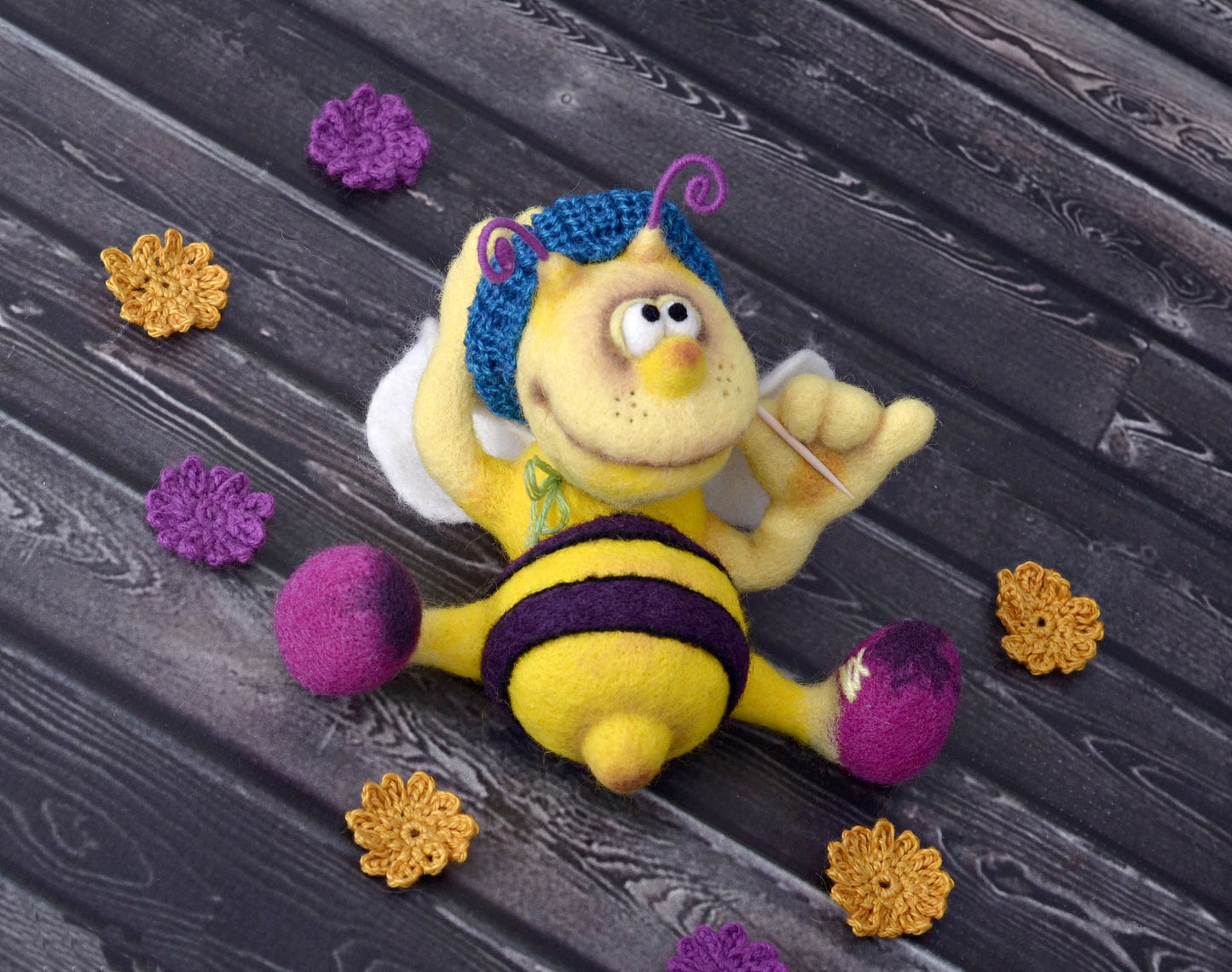 Needle felted Bee. Kid room decor.