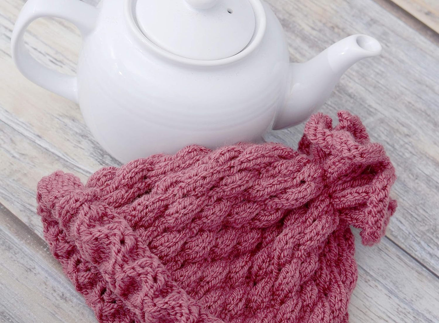 Knitted teapot cozy