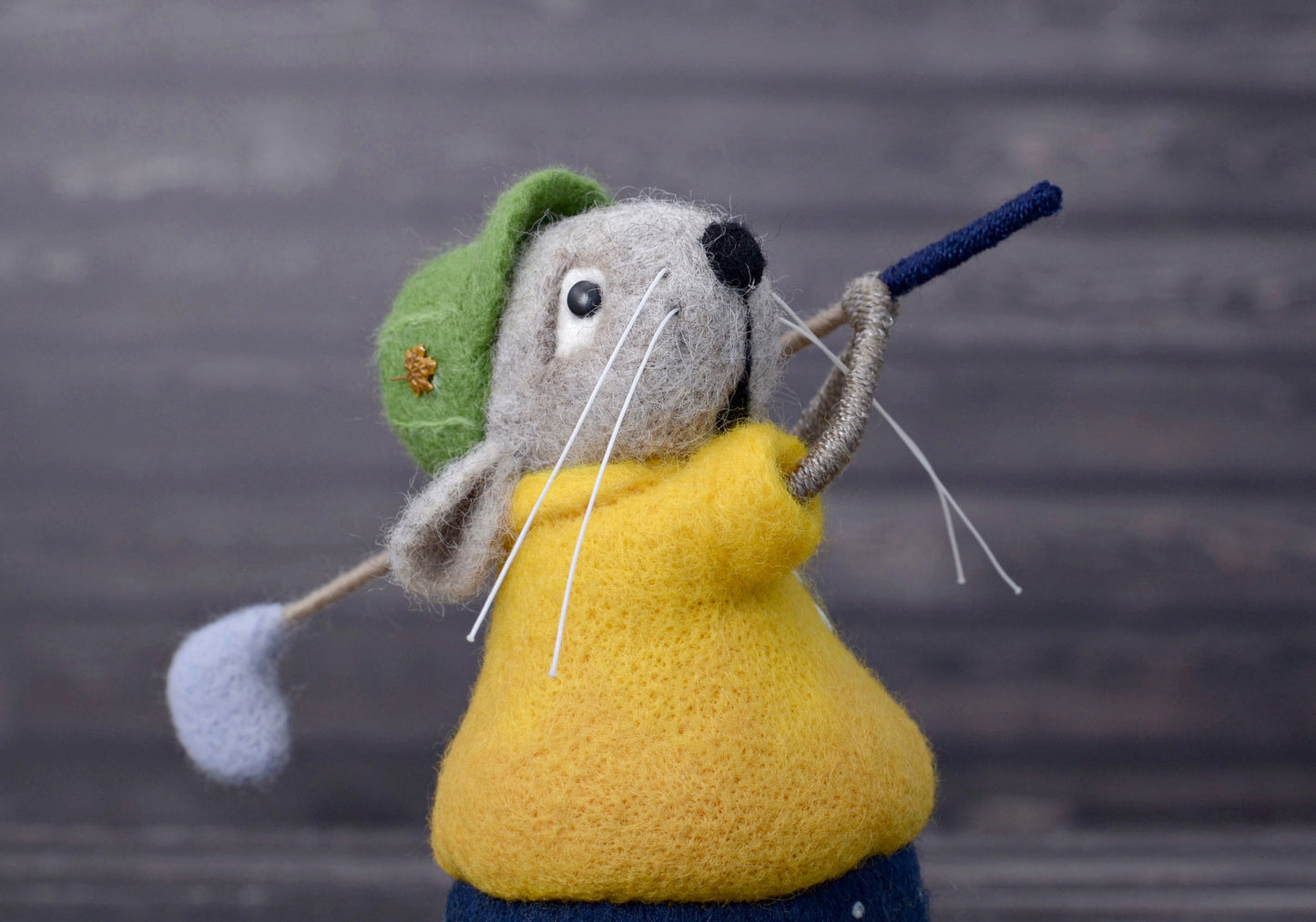 Needle felted Golf Mouse. Kid room decor.