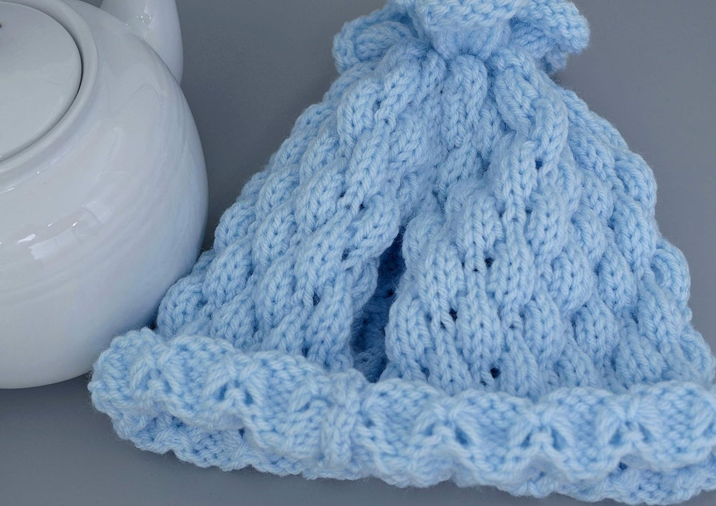 Knitted teapot cozy